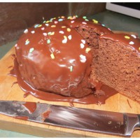 Simple Simon Iced Chocolate Cake